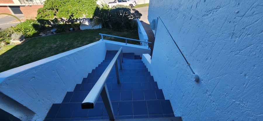 4 Bedroom Property for Sale in Dana Bay Western Cape